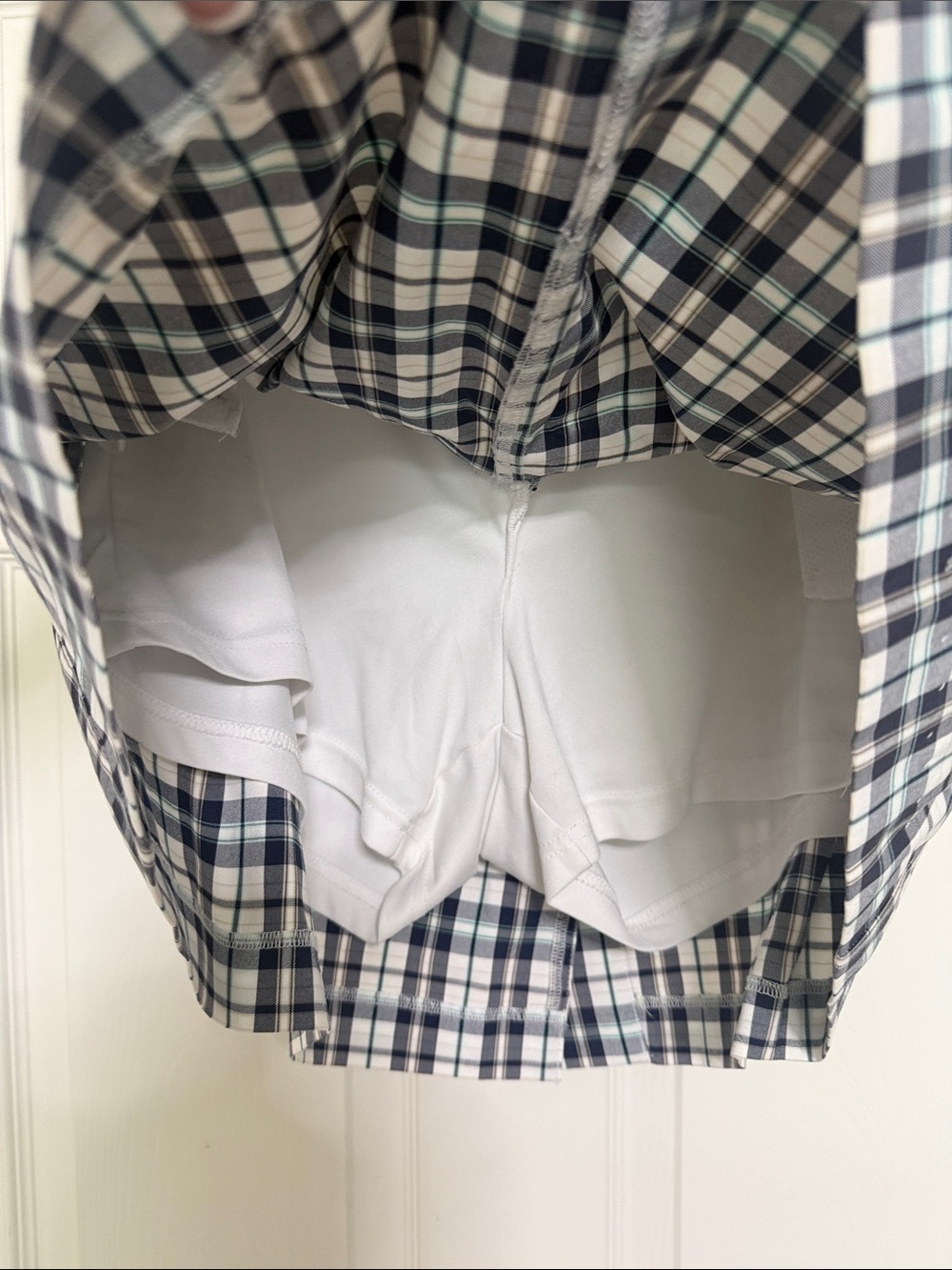Izod Navy and White Plaid Mini Skirt - Picture 4 of 6